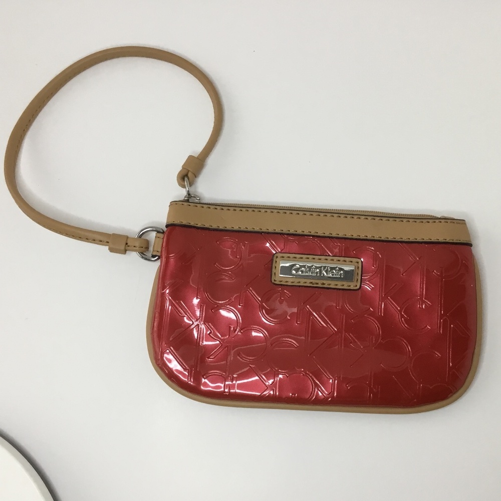 Calvin Klein Red wristlet bag 👛 👛